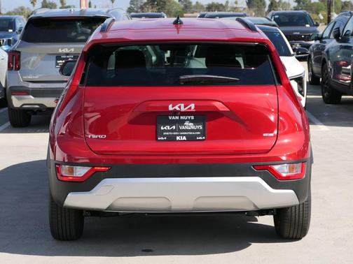2025 Kia Niro LX