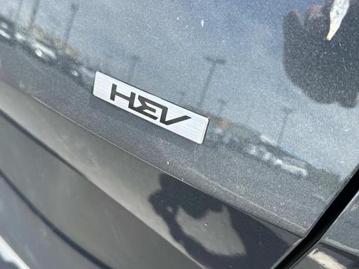 2025 Kia Sportage Hybrid LX