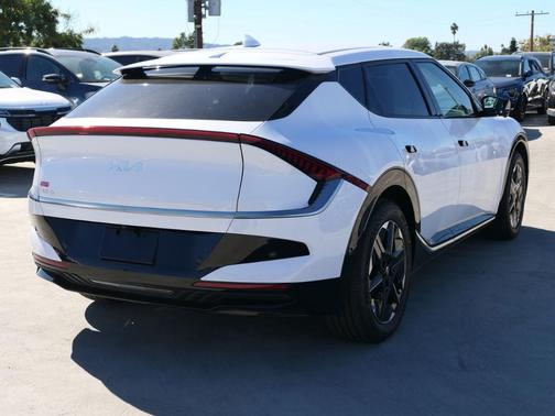 2025 Kia EV6 Wind