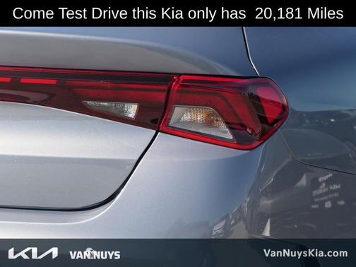 2023 Kia K5 EX