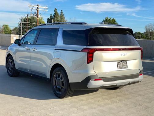 2026 Kia Carnival Hybrid EX