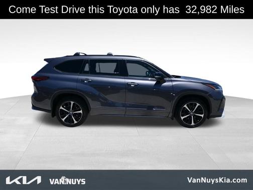 2022 Toyota Highlander XSE