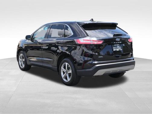 Black Metallic 2023 Ford Edge SEL