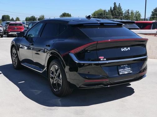 2025 Kia EV6 Wind