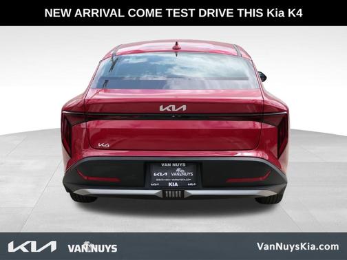 Currant Red 2025 Kia K4