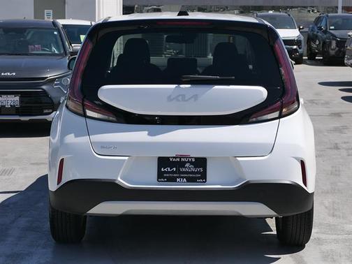 Snow White Pearl 2024 Kia Soul LX