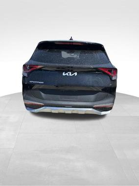 Fusion Orange 2025 Kia Sportage LX