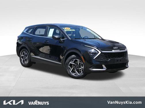 Black 2025 Kia Sportage LX