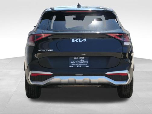 Black 2025 Kia Sportage LX
