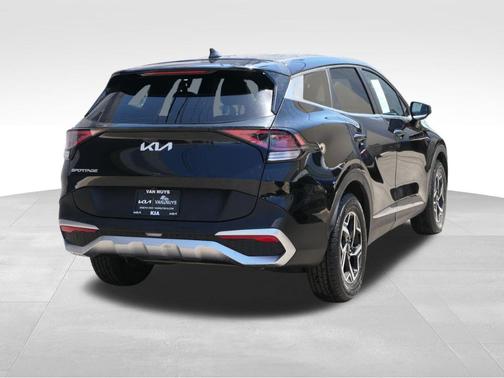 Black 2025 Kia Sportage LX