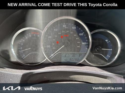 Super White 2016 Toyota Corolla LE