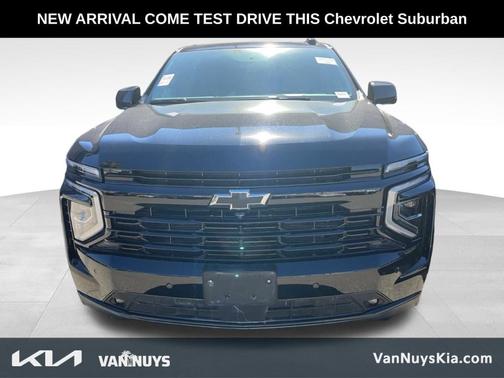 2025 Chevrolet Suburban RST