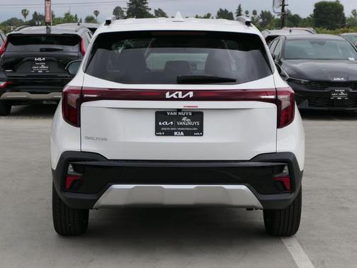 2025 Kia Seltos EX