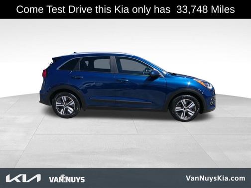 2022 Kia Niro LXS