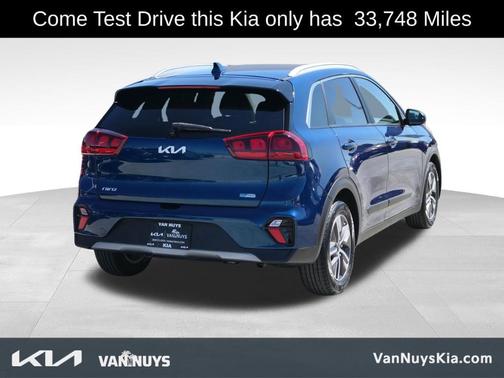 2022 Kia Niro LXS