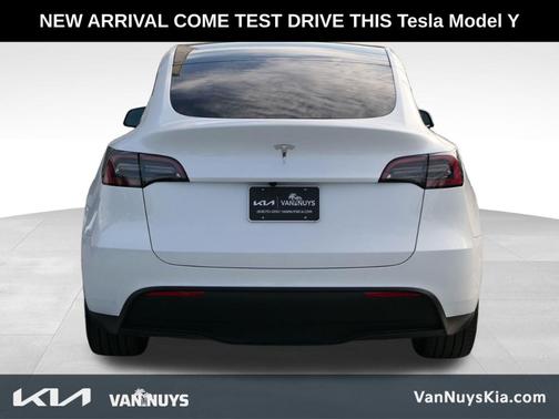 2025 Tesla Model Y Long Range