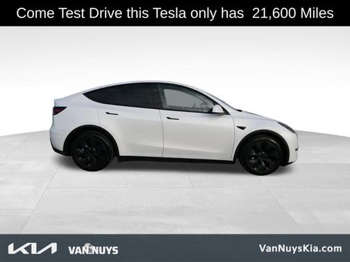 2025 Tesla Model Y Long Range