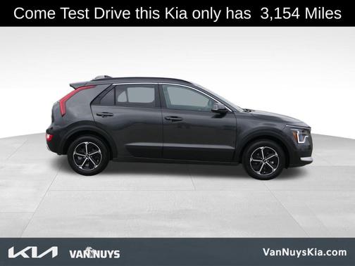 2025 Kia Niro EX