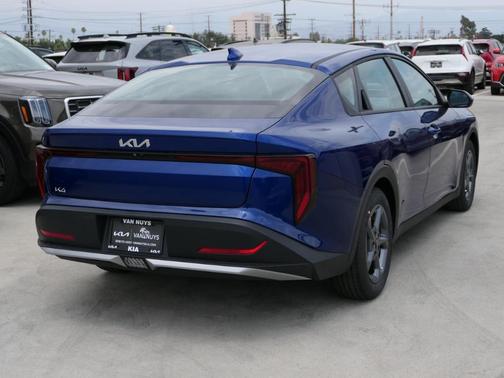 2025 Kia K4