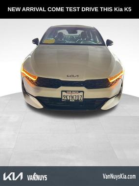 Glacial White Pearl 2024 Kia K5 GT-Line