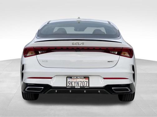 Glacial White Pearl 2024 Kia K5 GT-Line