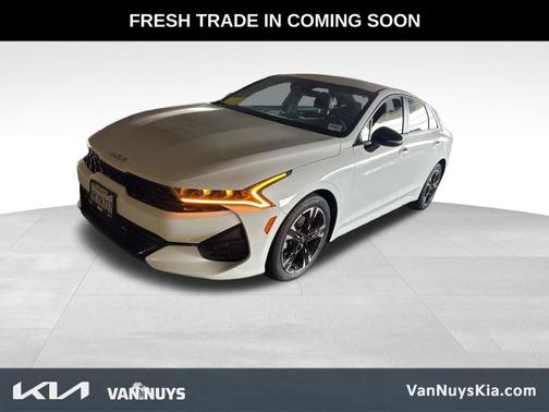 Glacial White Pearl 2024 Kia K5 GT-Line