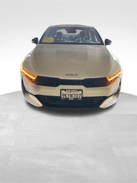 Glacial White Pearl 2024 Kia K5 GT-Line