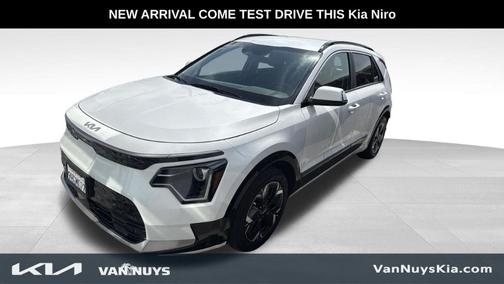 Snow White Pearl 2023 Kia Niro EV Wind