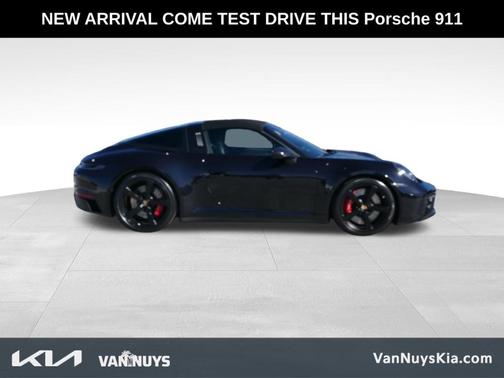 2024 Porsche 911 Targa 4 GTS