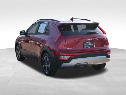 2023 Kia Niro EX