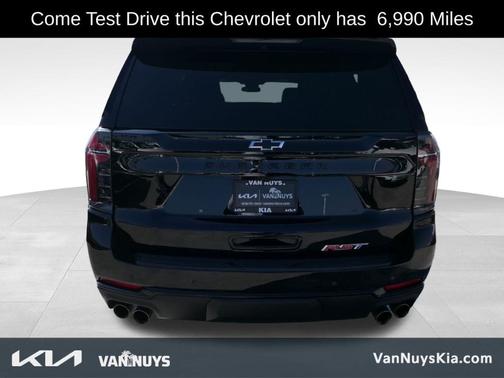 2025 Chevrolet Suburban RST