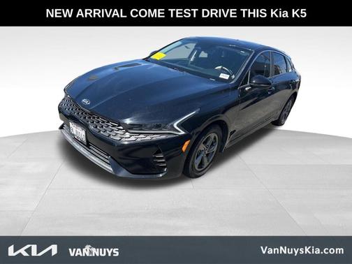 Ebony Black 2021 Kia K5 LXS