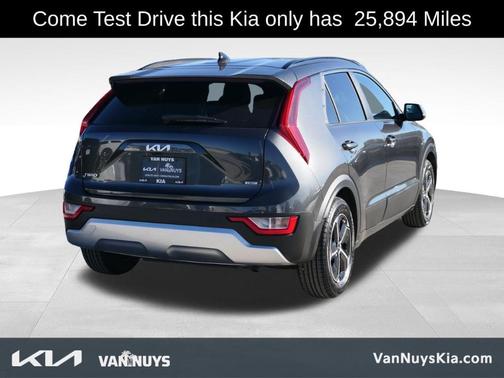 2023 Kia Niro EX