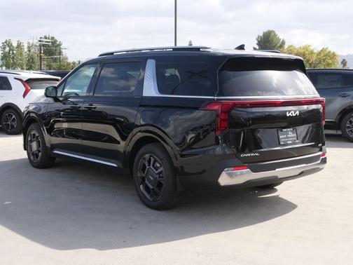 2026 Kia Carnival Hybrid SX