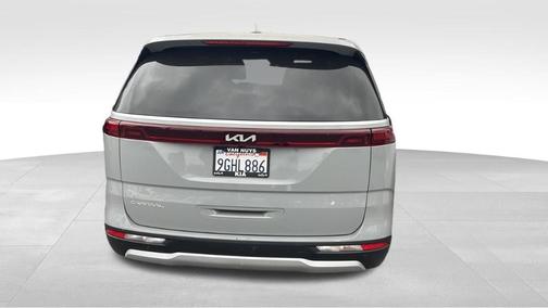 Ceramic Silver 2024 Kia Carnival EX