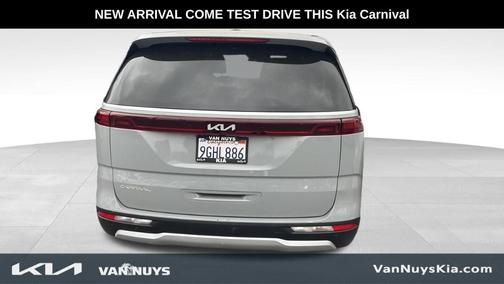 2024 Kia Carnival EX