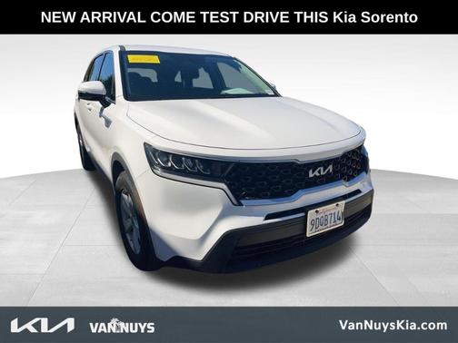 2022 Kia Sorento LX
