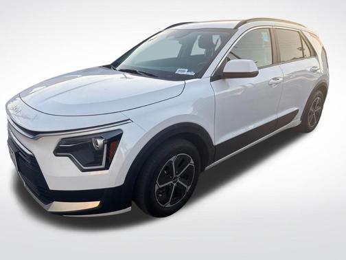 2025 Kia Niro LX