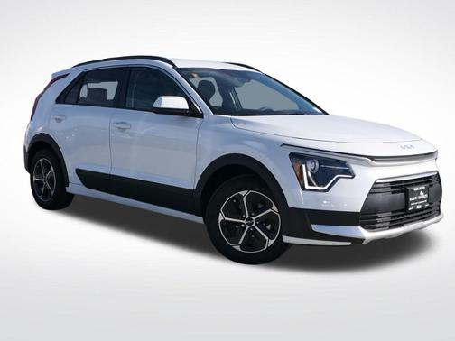 2025 Kia Niro LX