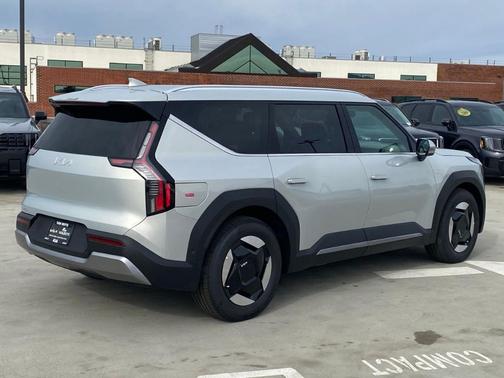 2026 Kia EV9 Wind