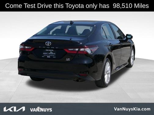 2022 Toyota Camry LE