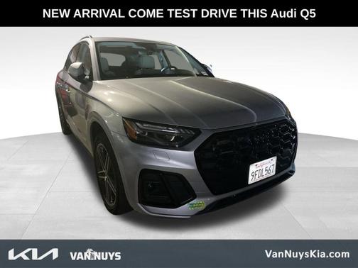 2023 Audi Q5 e 55 S line quattro Premium