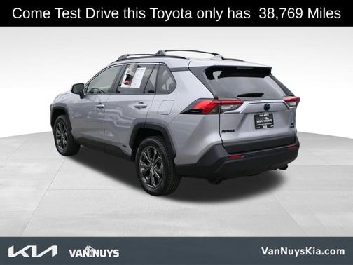 2024 Toyota RAV4 Hybrid XLE Premium