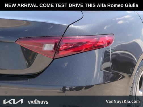 2019 Alfa Romeo Giulia Base