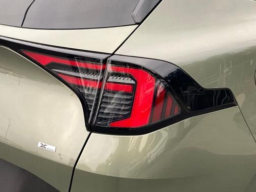 2026 Kia Sportage Plug-In Hybrid X-Line