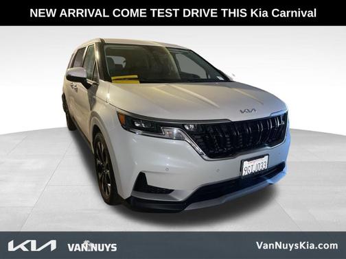 2023 Kia Carnival EX