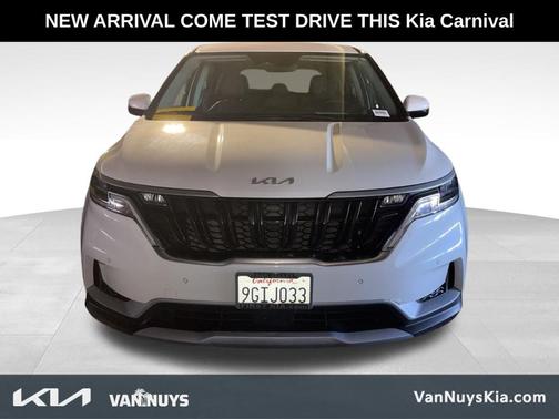 2023 Kia Carnival EX