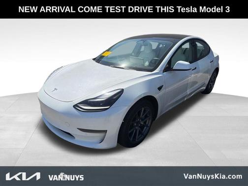 Pearl White Multi 2022 Tesla Model 3 Base