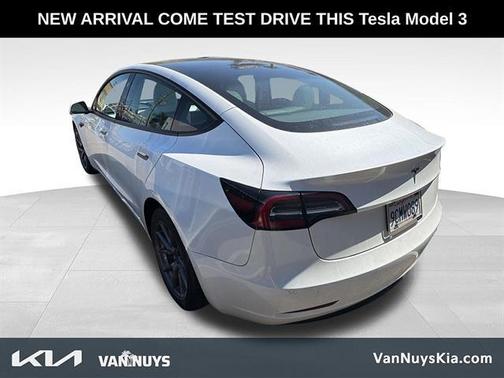 2022 Tesla Model 3 Base