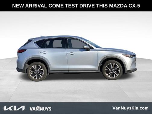 Sonic Silver Metallic 2023 Mazda CX-5 2.5 S Premium